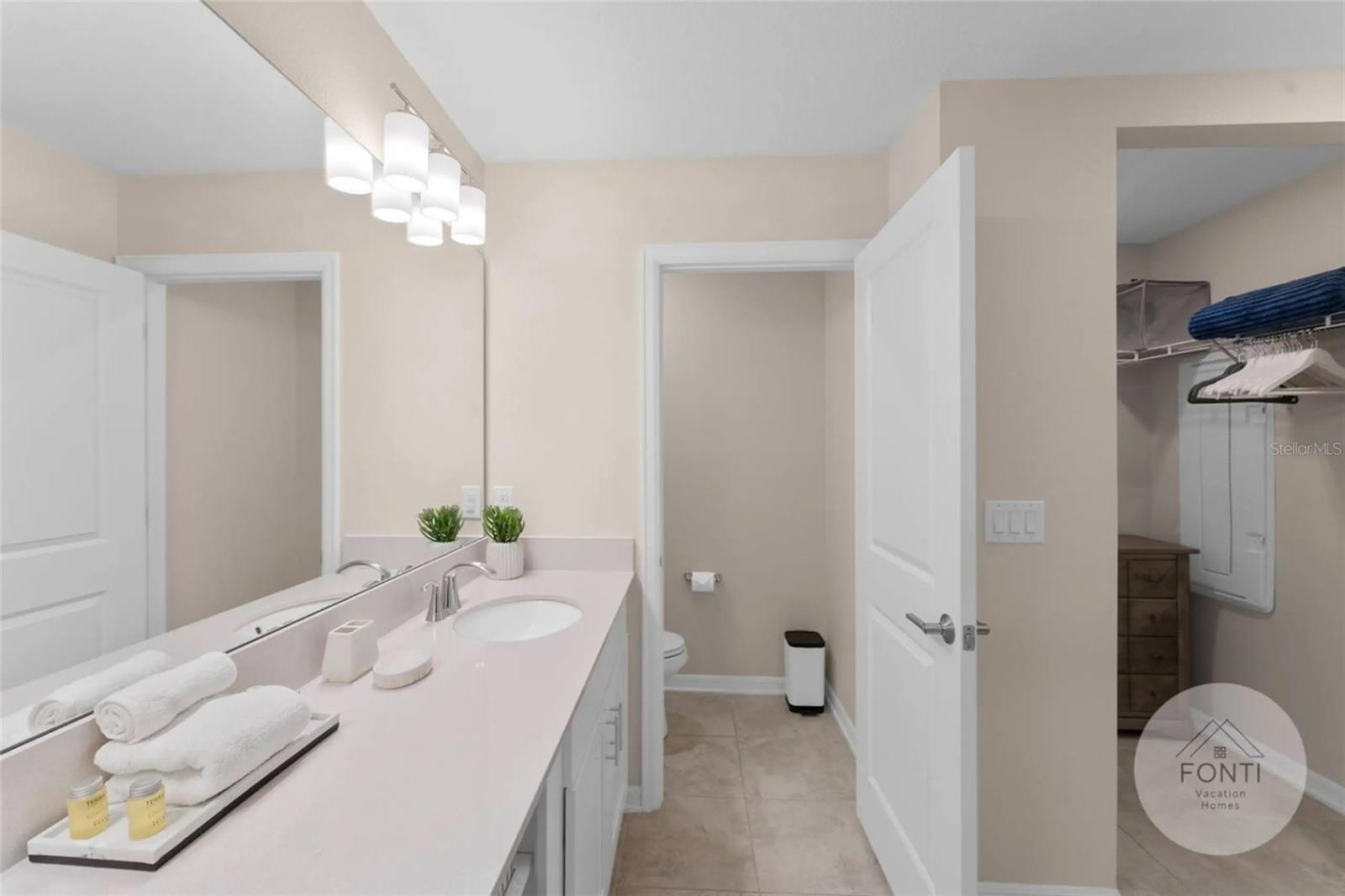 Image 21 of 46 For 3141 Paradox Circle 104