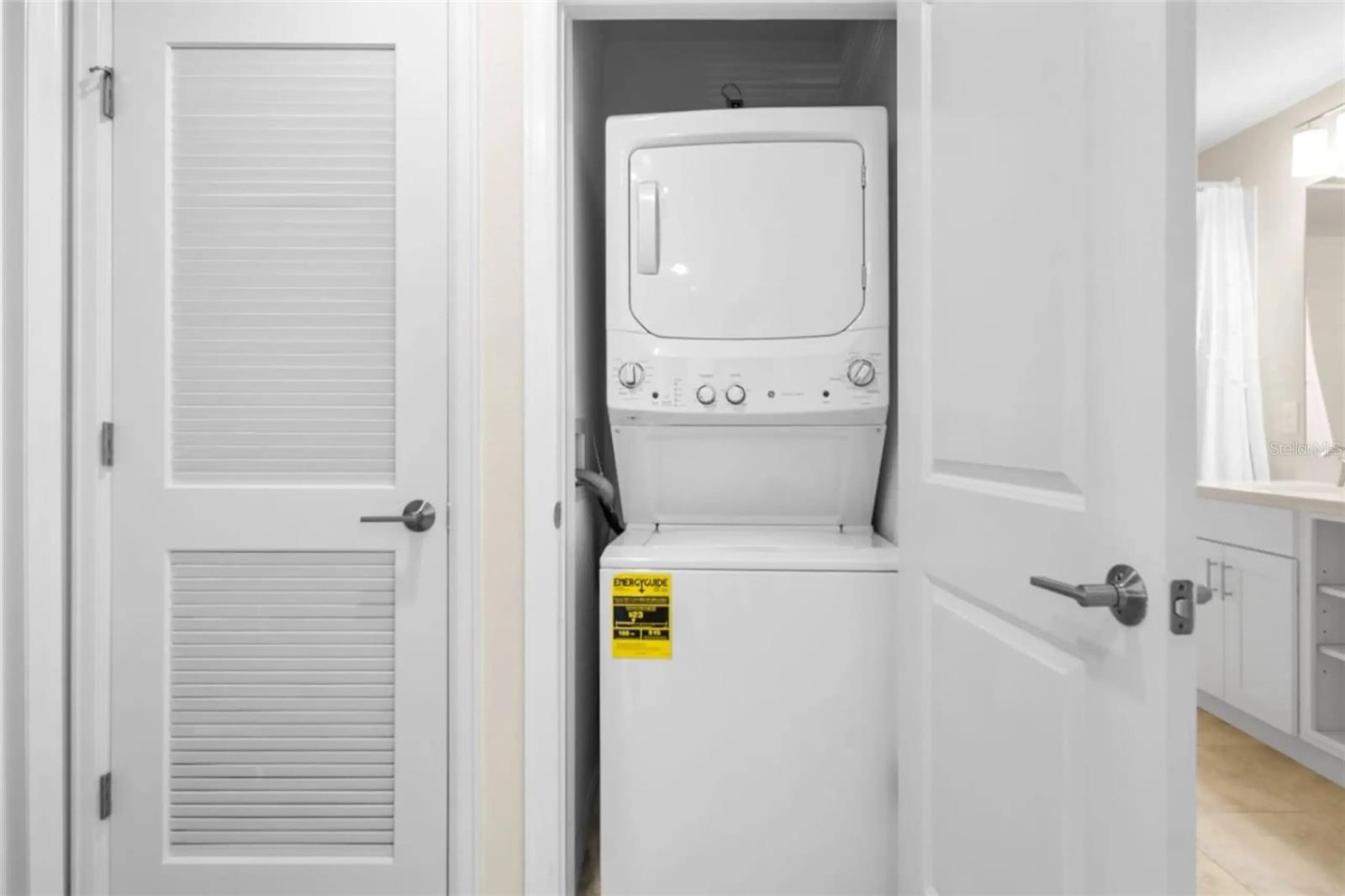 Image 23 of 46 For 3141 Paradox Circle 104