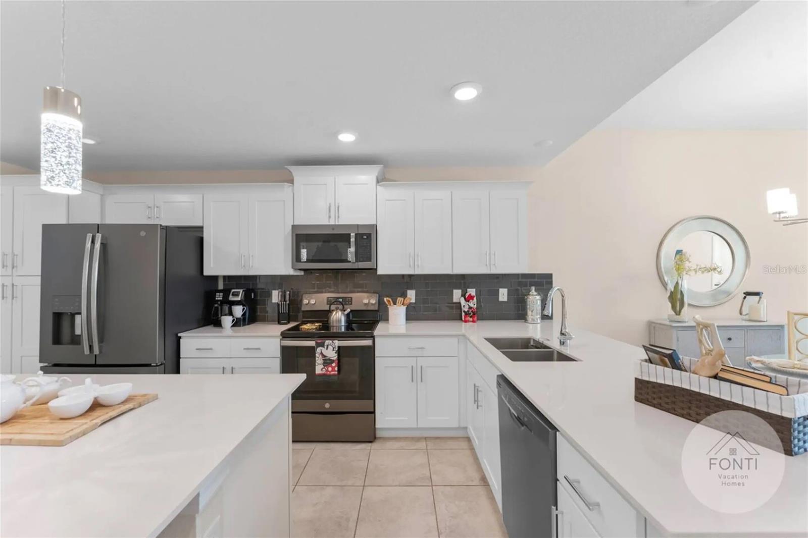 Image 3 of 46 For 3141 Paradox Circle 104