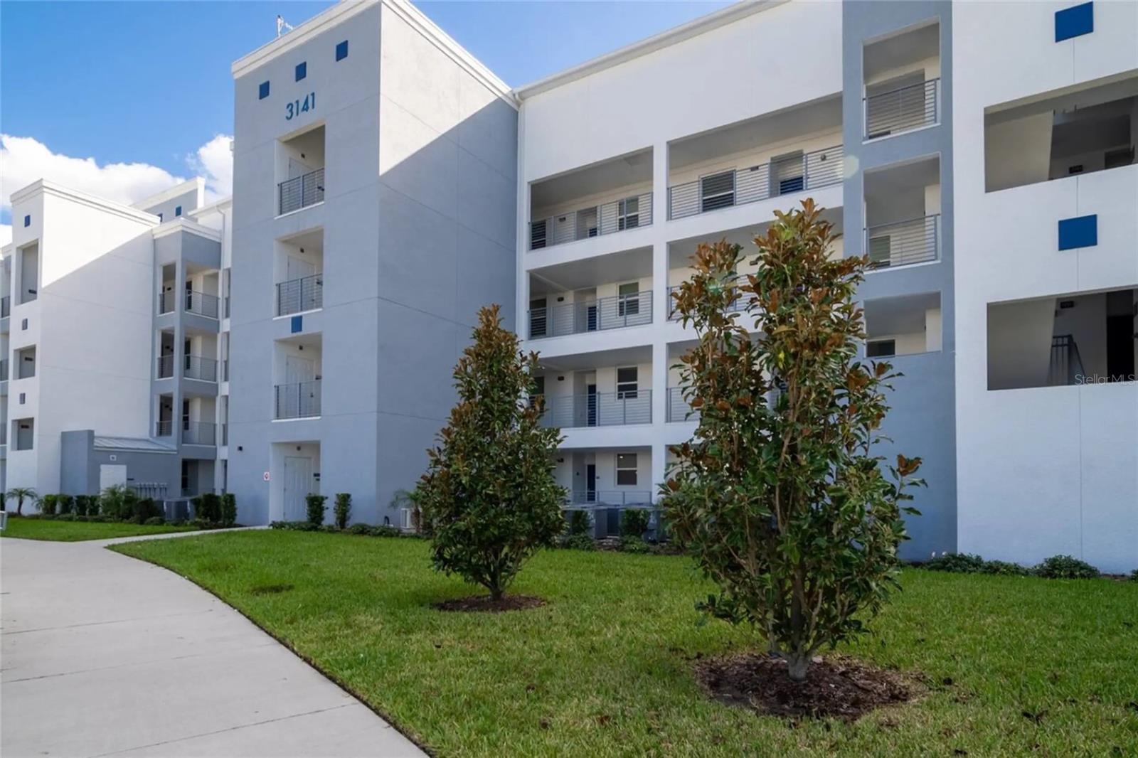 Image 34 of 46 For 3141 Paradox Circle 104