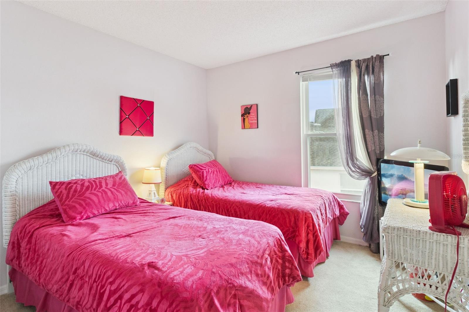 Image 27 of 33 For 2955 Pembridge Street