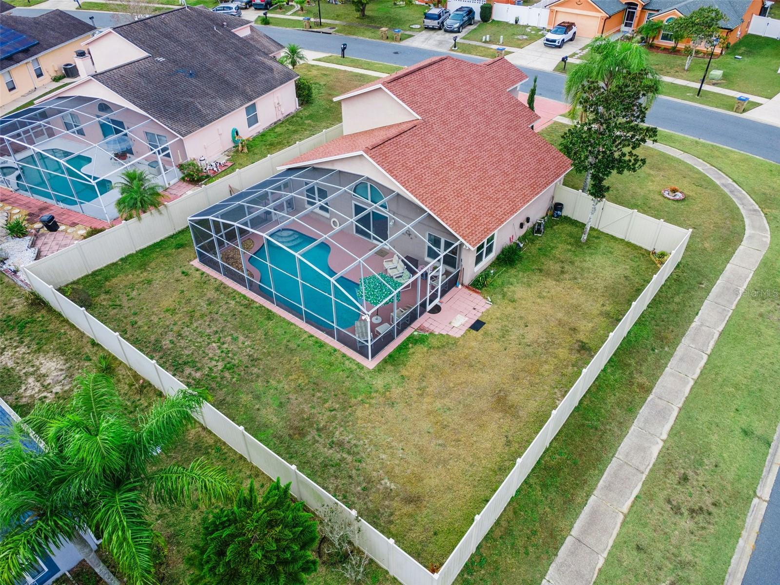 Image 30 of 33 For 2955 Pembridge Street