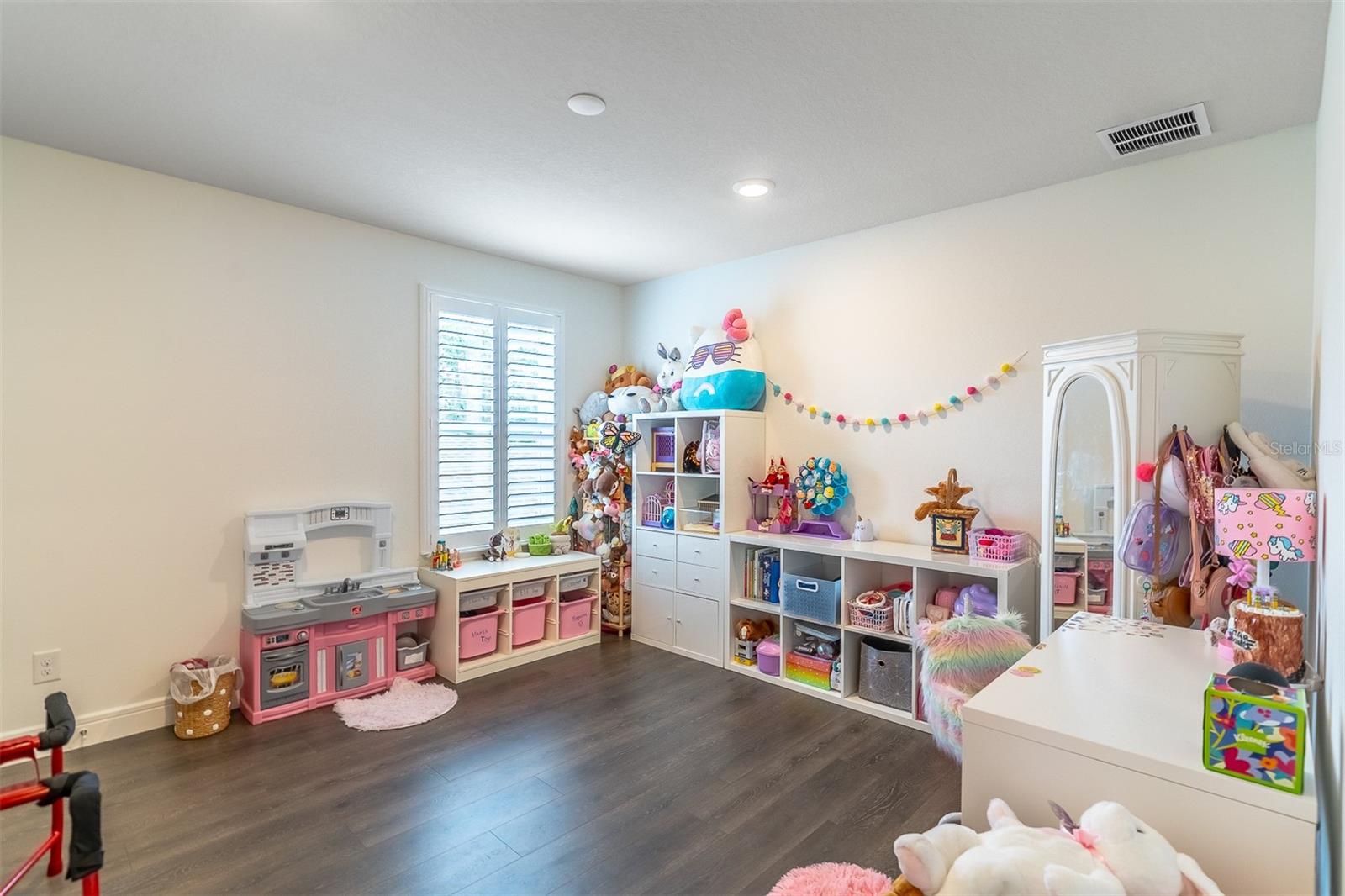 Image 14 of 24 For 2347 Green Symphony Place