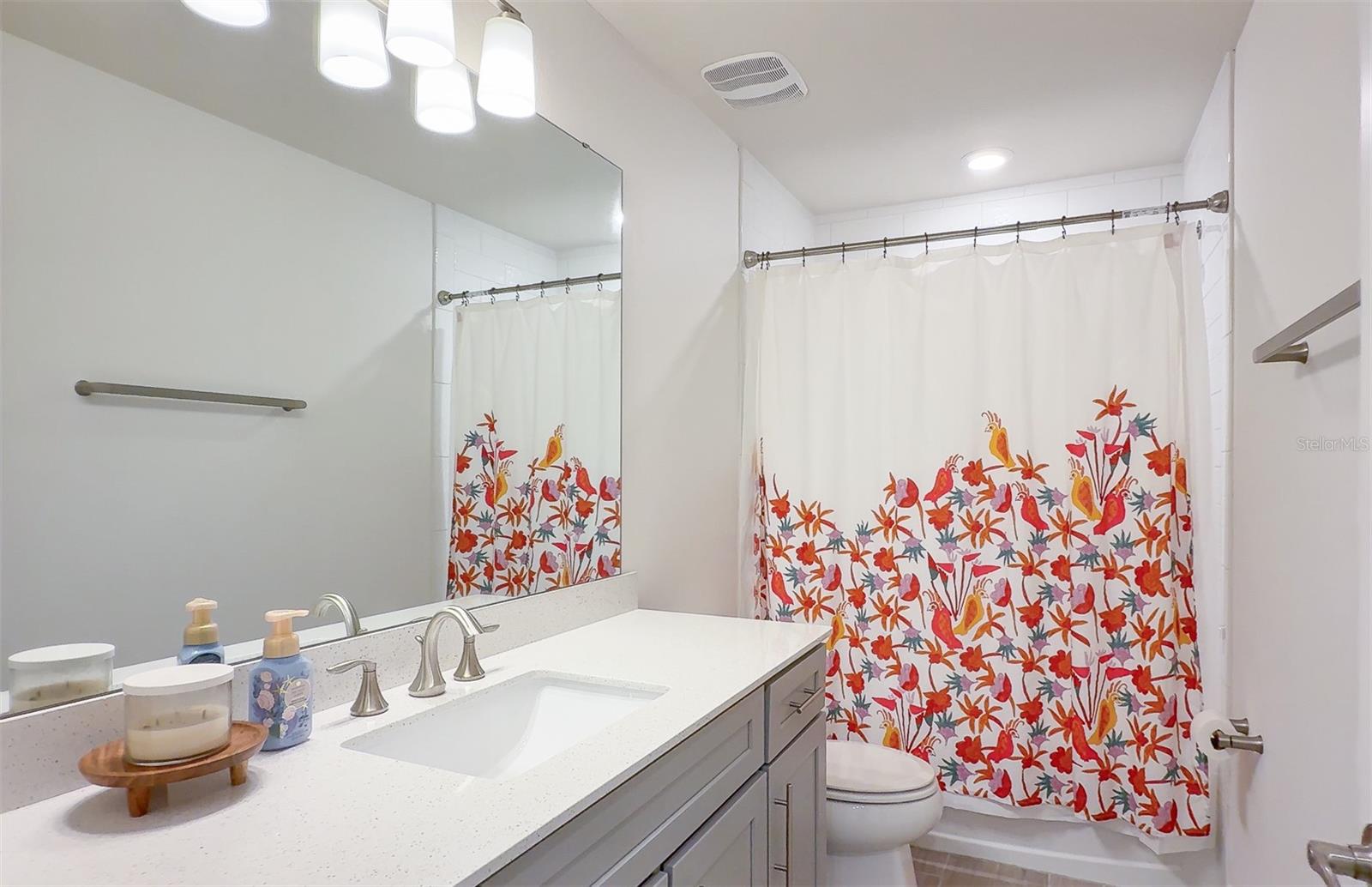 Image 16 of 24 For 2347 Green Symphony Place