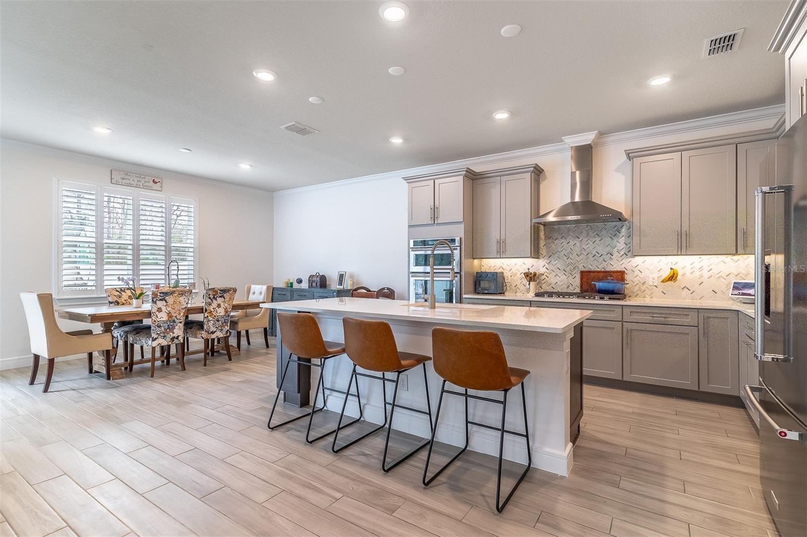 Image 3 of 24 For 2347 Green Symphony Place