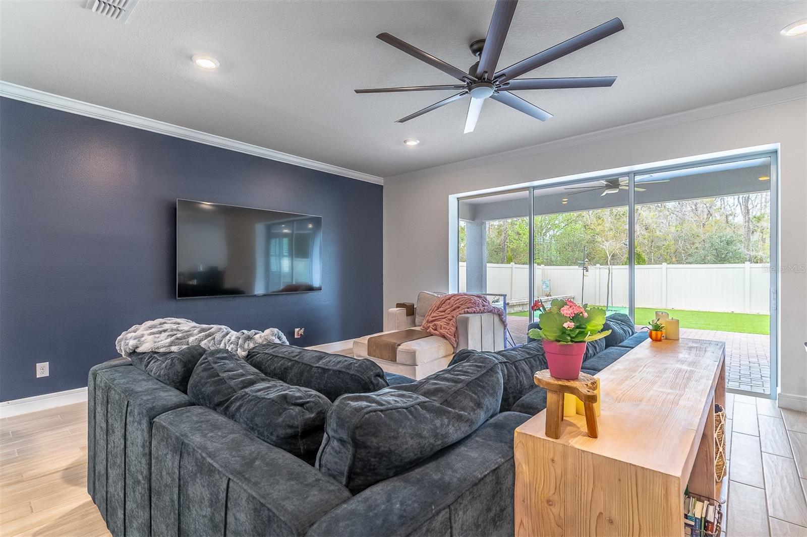 Image 7 of 24 For 2347 Green Symphony Place