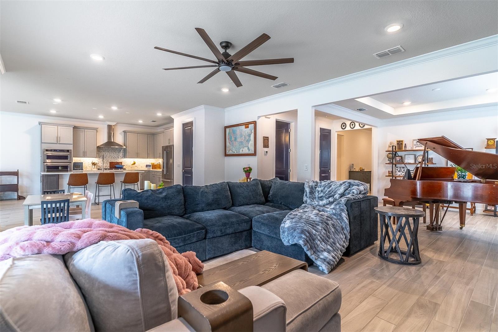 Image 8 of 24 For 2347 Green Symphony Place