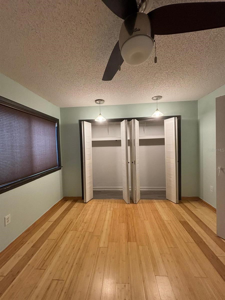 Image 18 of 23 For 5129 Eaglesmere Drive A01