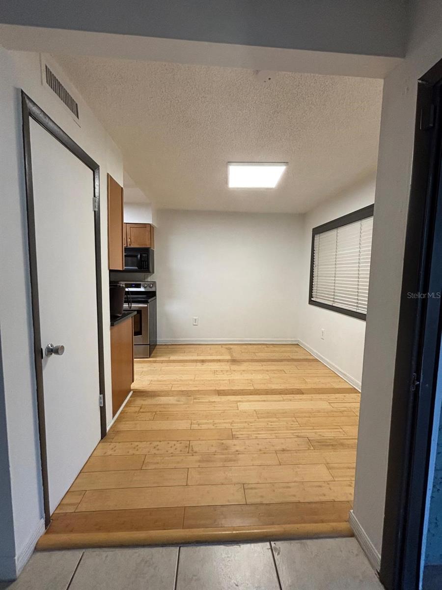 Image 20 of 23 For 5129 Eaglesmere Drive A01