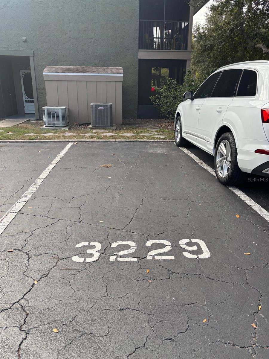 Image 4 of 23 For 5129 Eaglesmere Drive A01