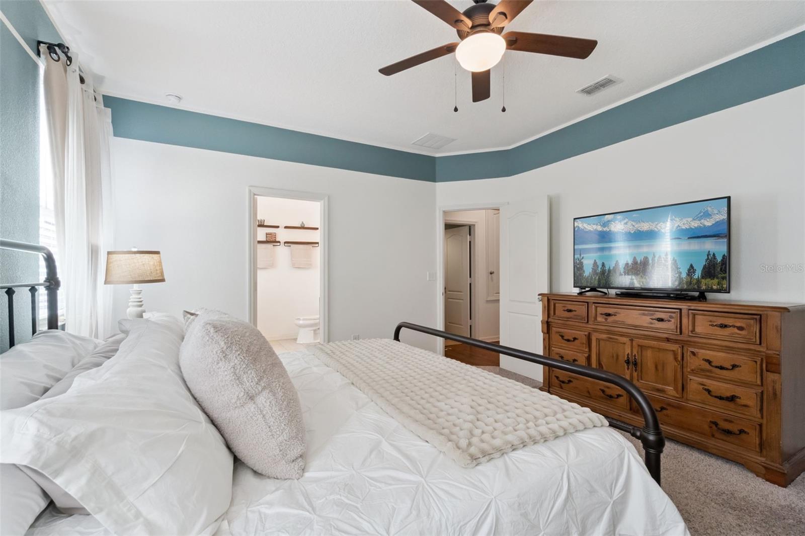 Image 15 of 28 For 2813 Shelburne Way