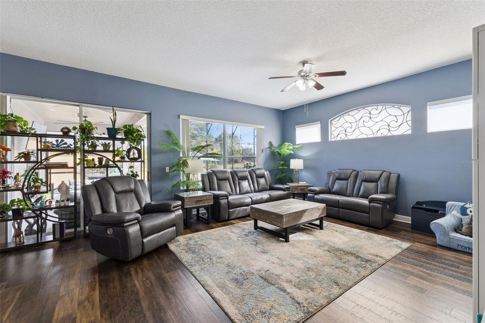 Image 15 of 43 For 427 Brentwood Club Cove