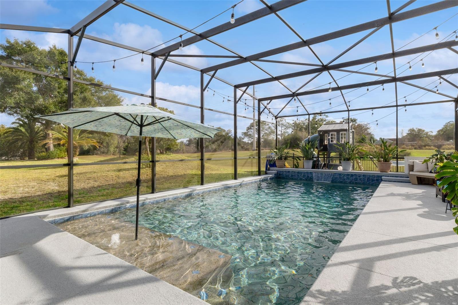 Image 35 of 43 For 427 Brentwood Club Cove