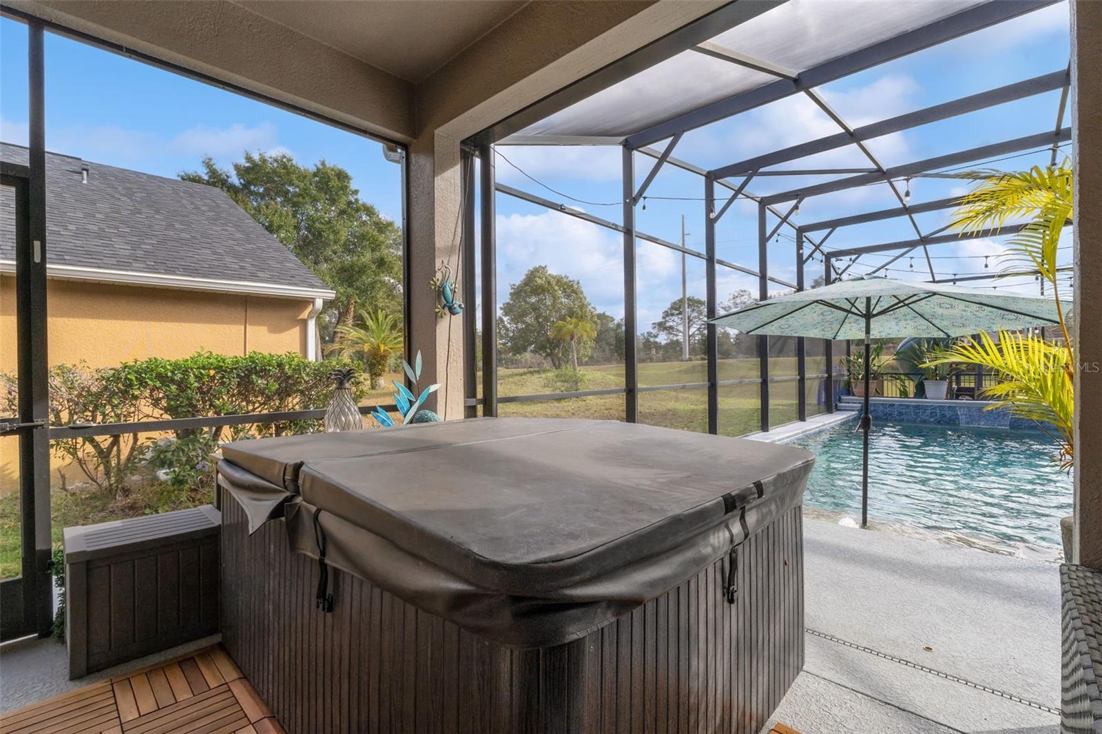 Image 37 of 43 For 427 Brentwood Club Cove