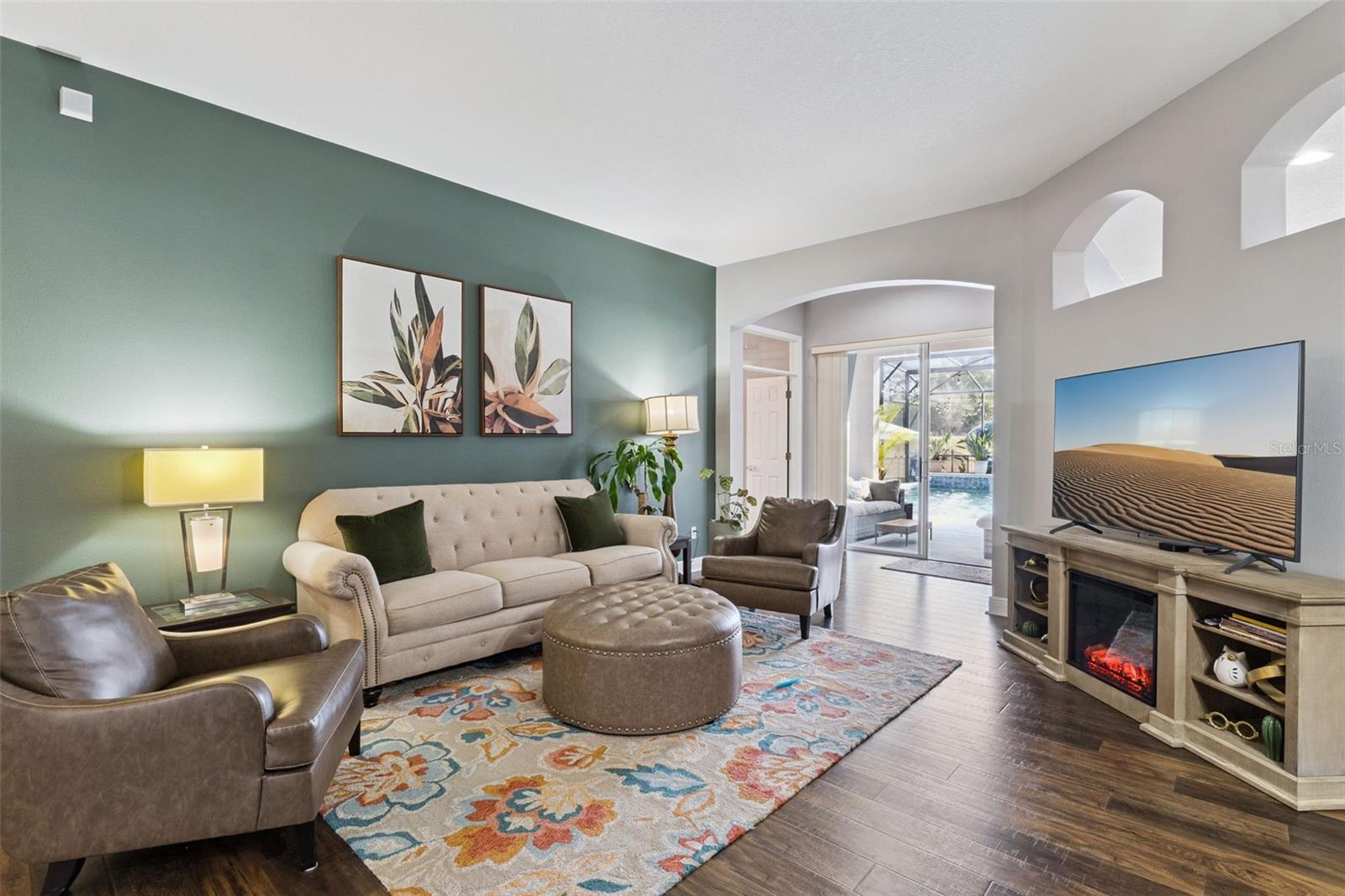 Image 4 of 43 For 427 Brentwood Club Cove