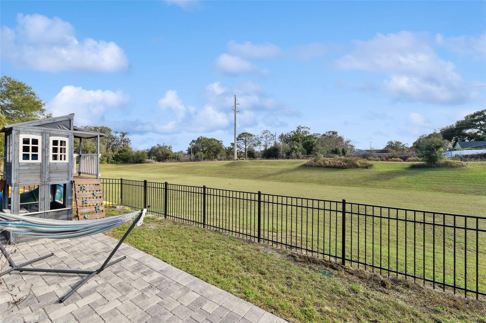 Image 42 of 43 For 427 Brentwood Club Cove