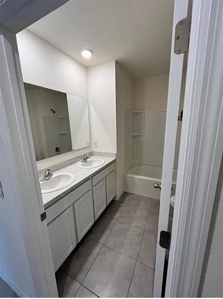 Image 7 of 10 For 5 Hickory Course Loop