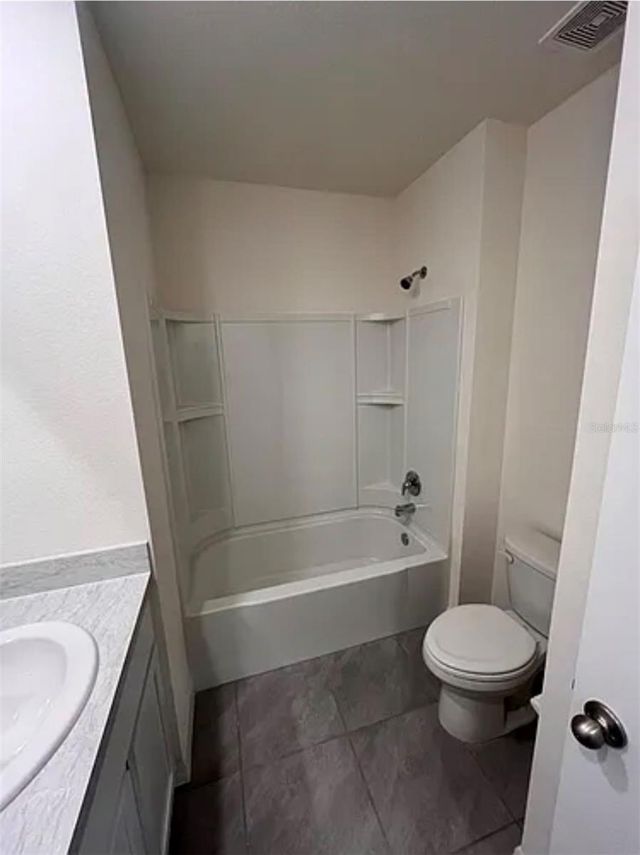 Image 8 of 10 For 5 Hickory Course Loop