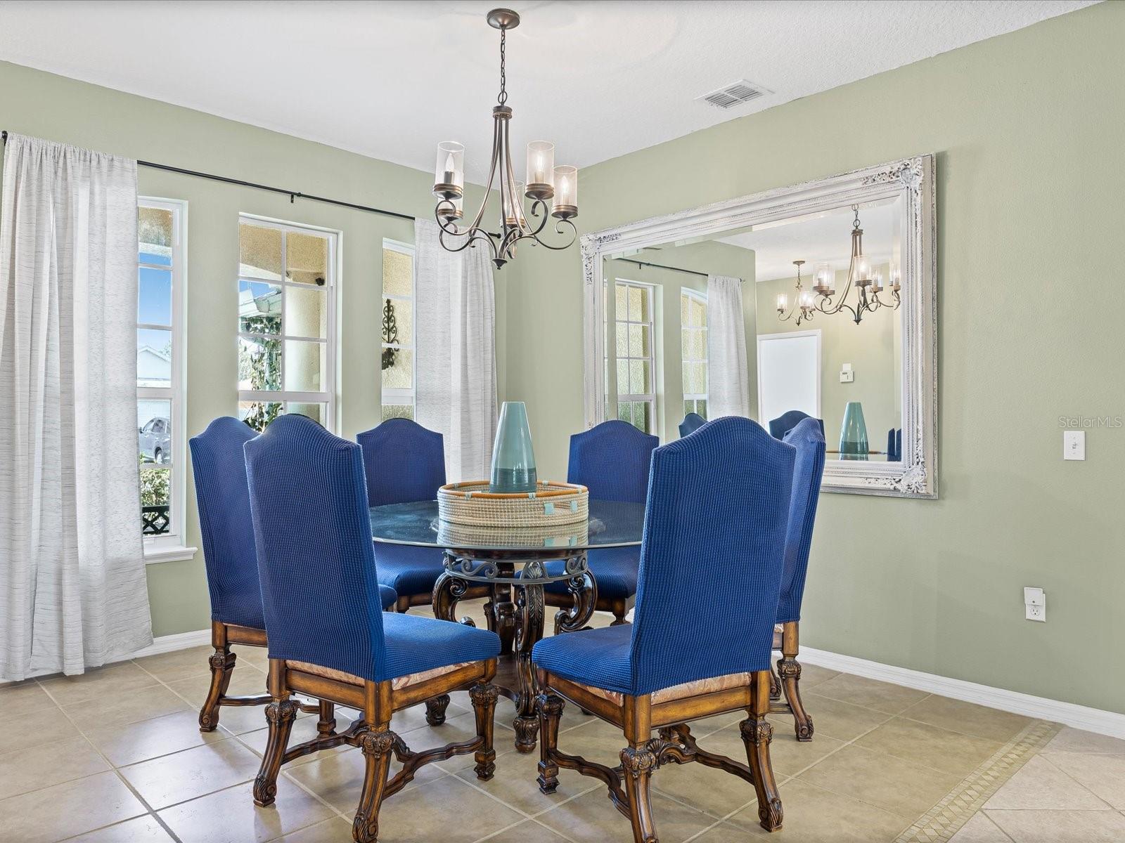 Image 17 of 41 For 407 Grand Reserve Drive