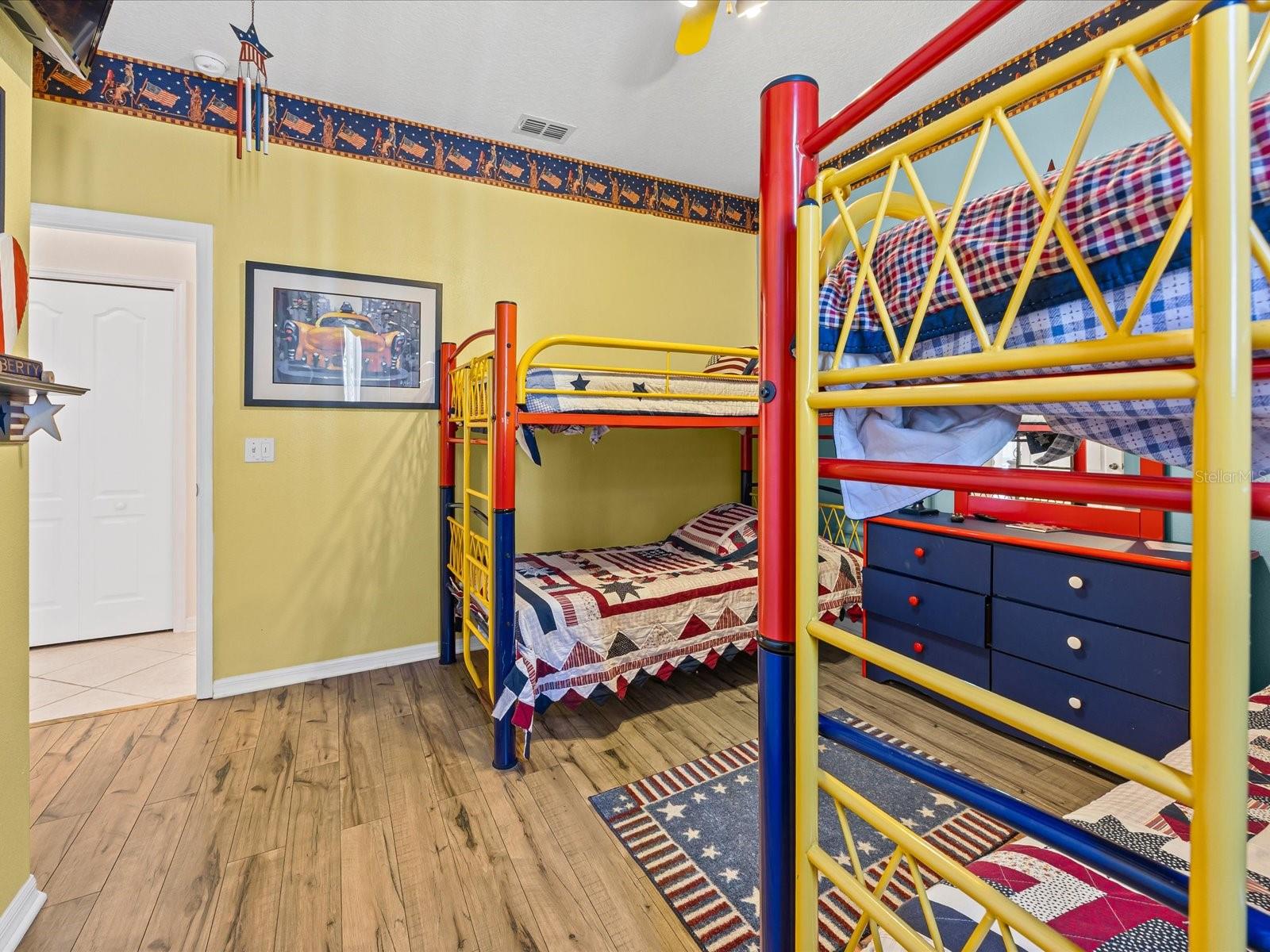 Image 26 of 41 For 407 Grand Reserve Drive