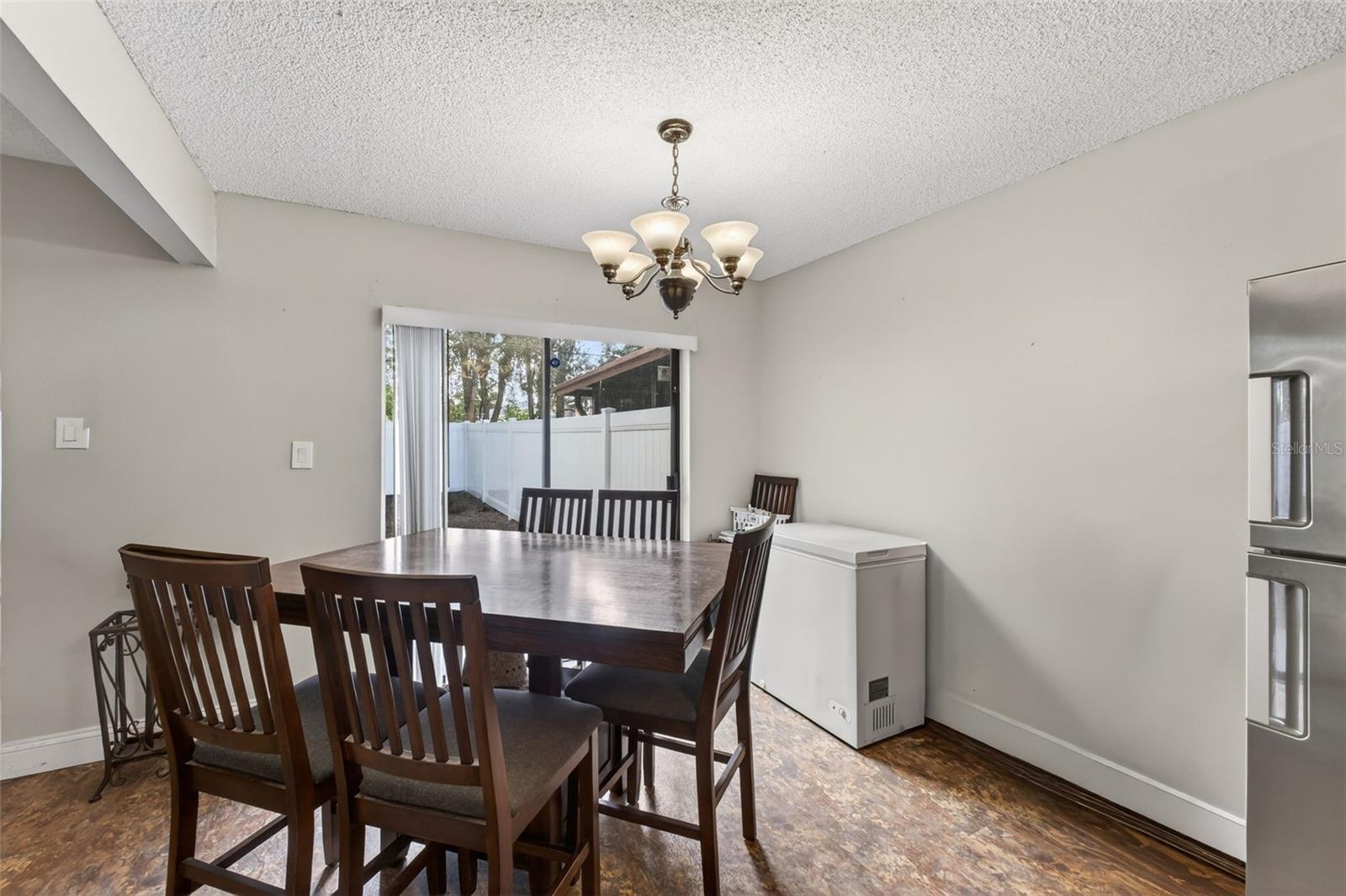 Image 13 of 49 For 7468 Canford Court 24