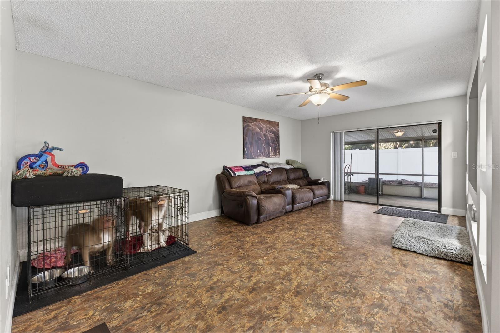 Image 16 of 49 For 7468 Canford Court 24