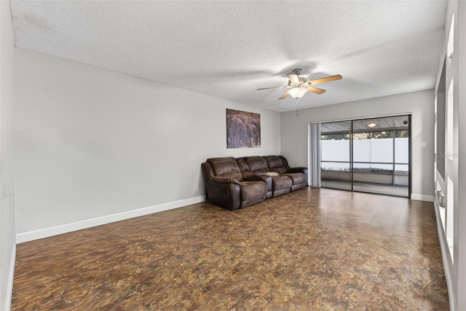 Image 17 of 49 For 7468 Canford Court 24