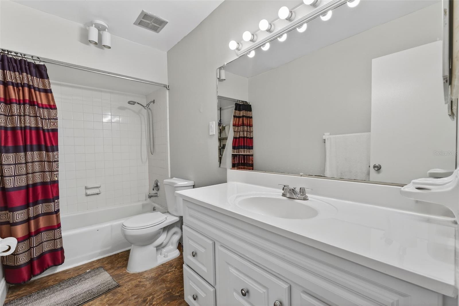 Image 32 of 49 For 7468 Canford Court 24