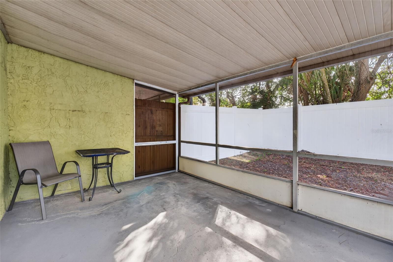 Image 38 of 49 For 7468 Canford Court 24