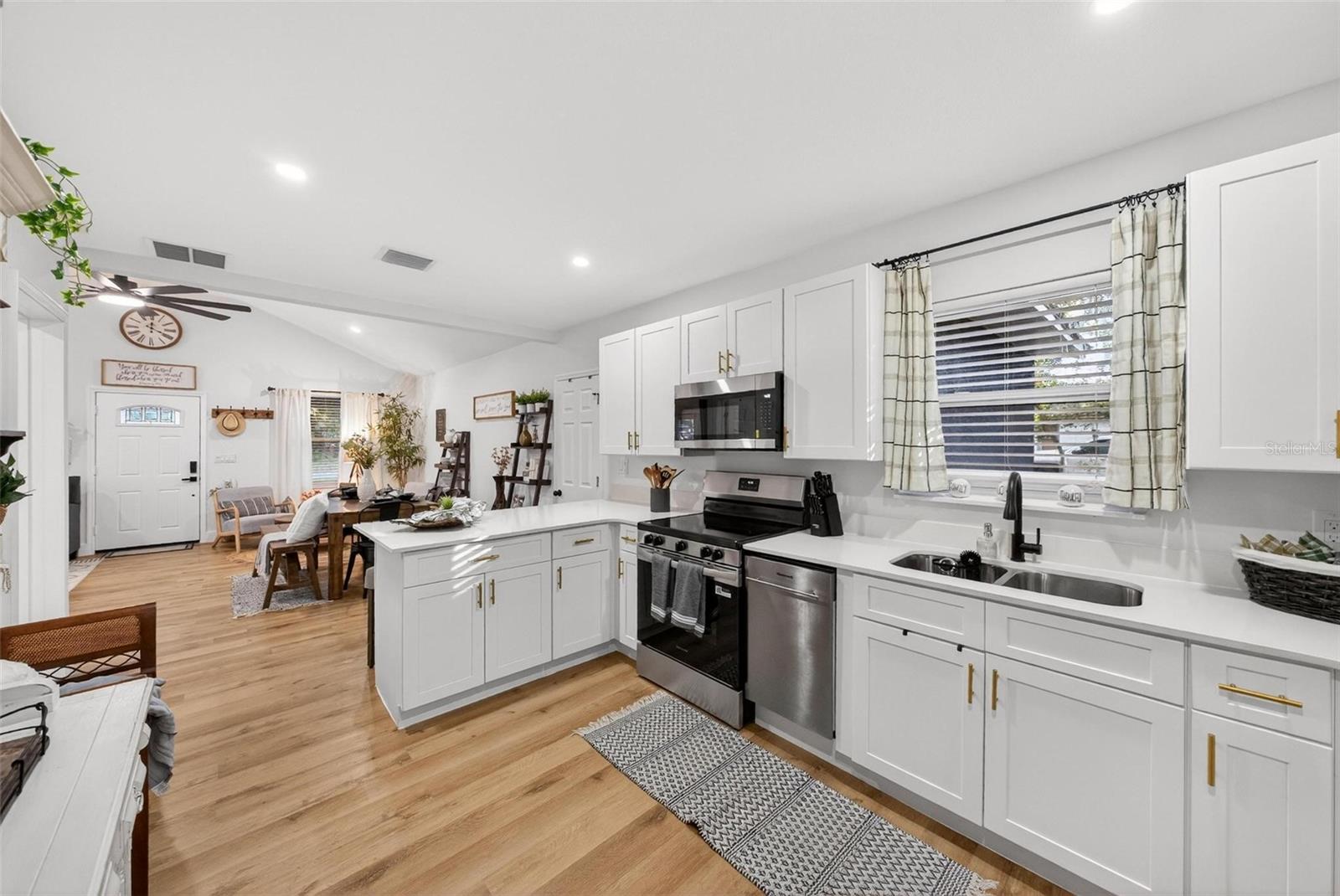 Image 31 of 77 For 1503 Granite State Court