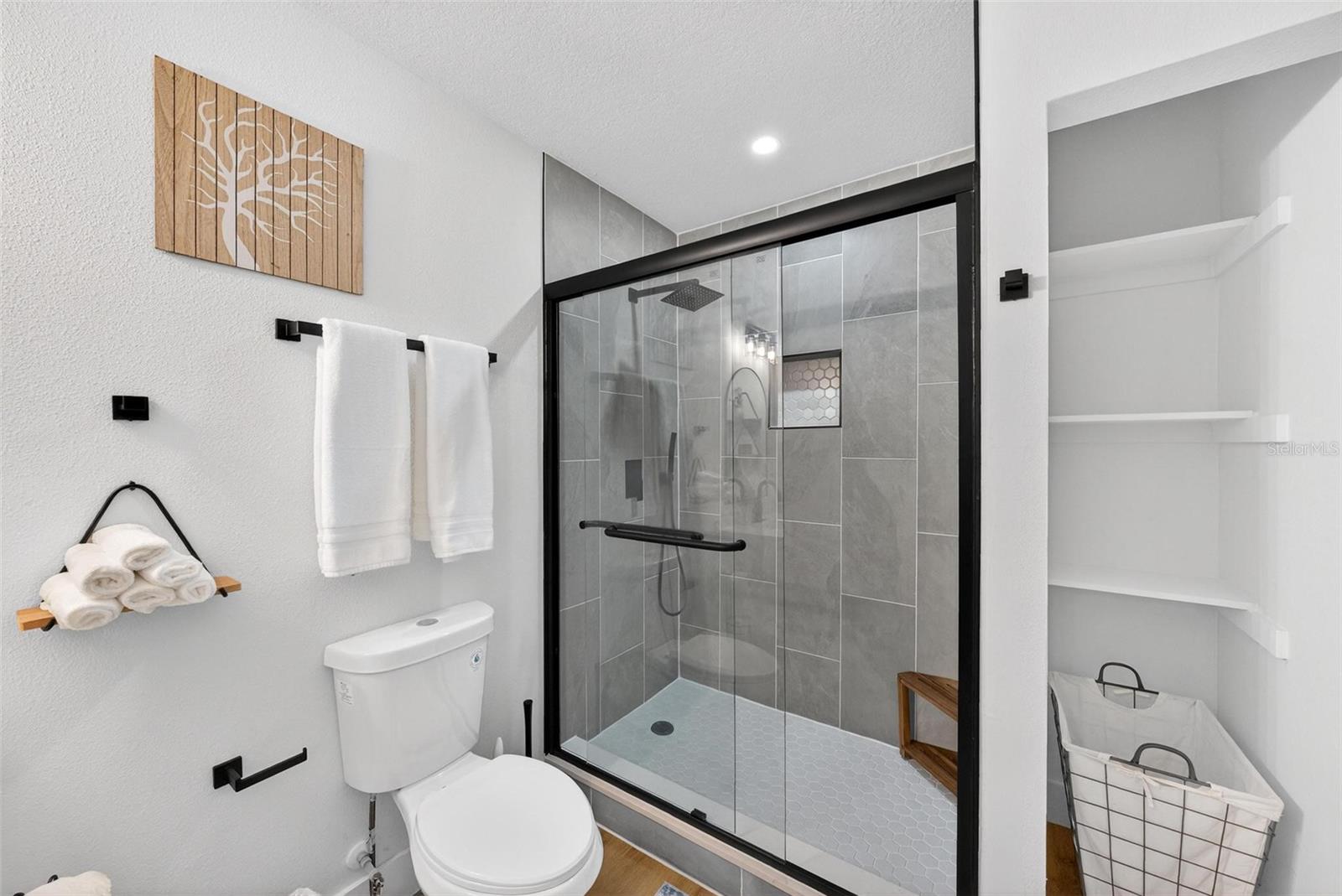 Image 44 of 77 For 1503 Granite State Court