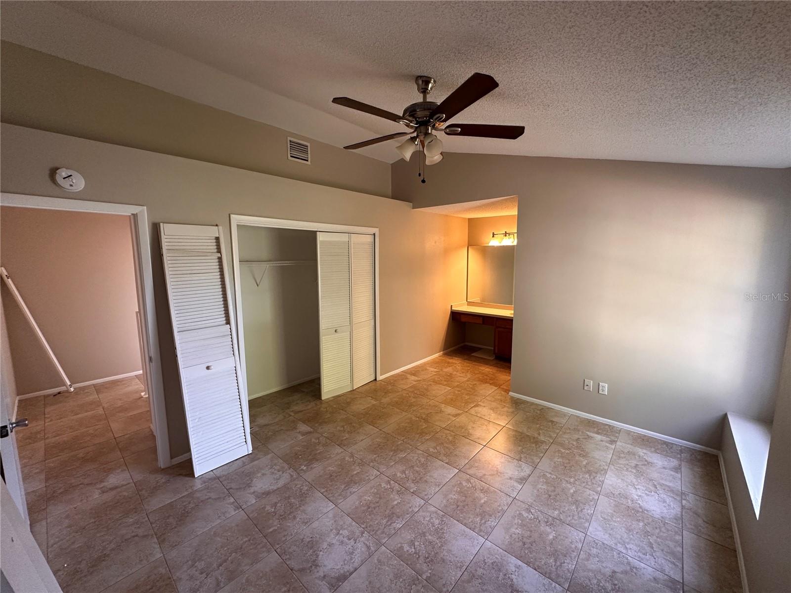 Image 9 of 18 For 2971 Embassy Court