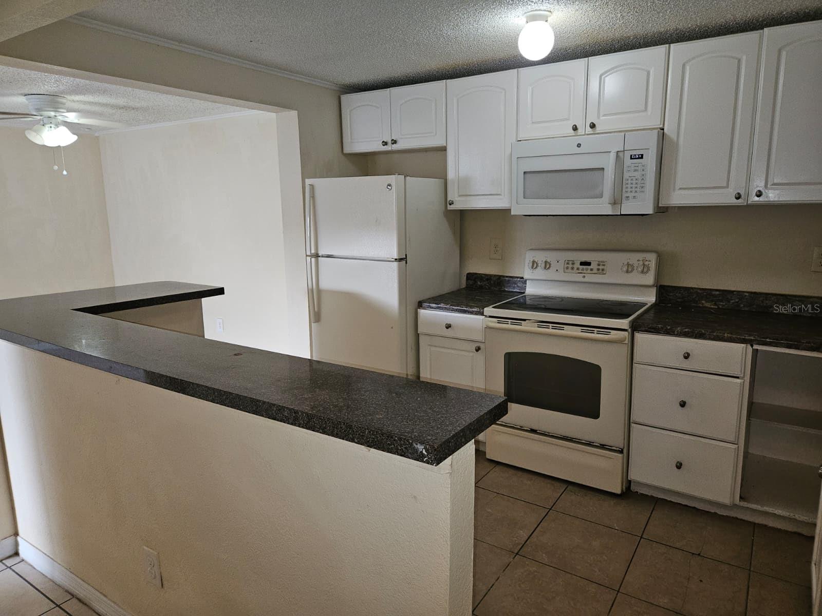 Image 10 of 11 For 4019 Michigan Street 4019