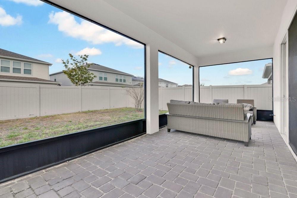 Image 26 of 35 For 4012 Meandering Bay Drive