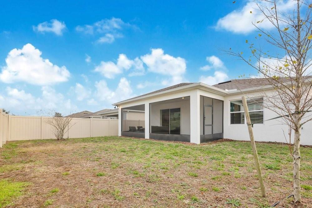 Image 27 of 35 For 4012 Meandering Bay Drive