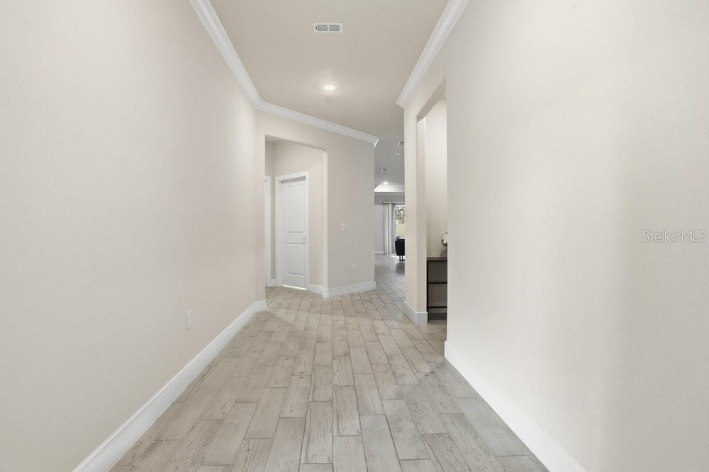 Image 8 of 35 For 4012 Meandering Bay Drive