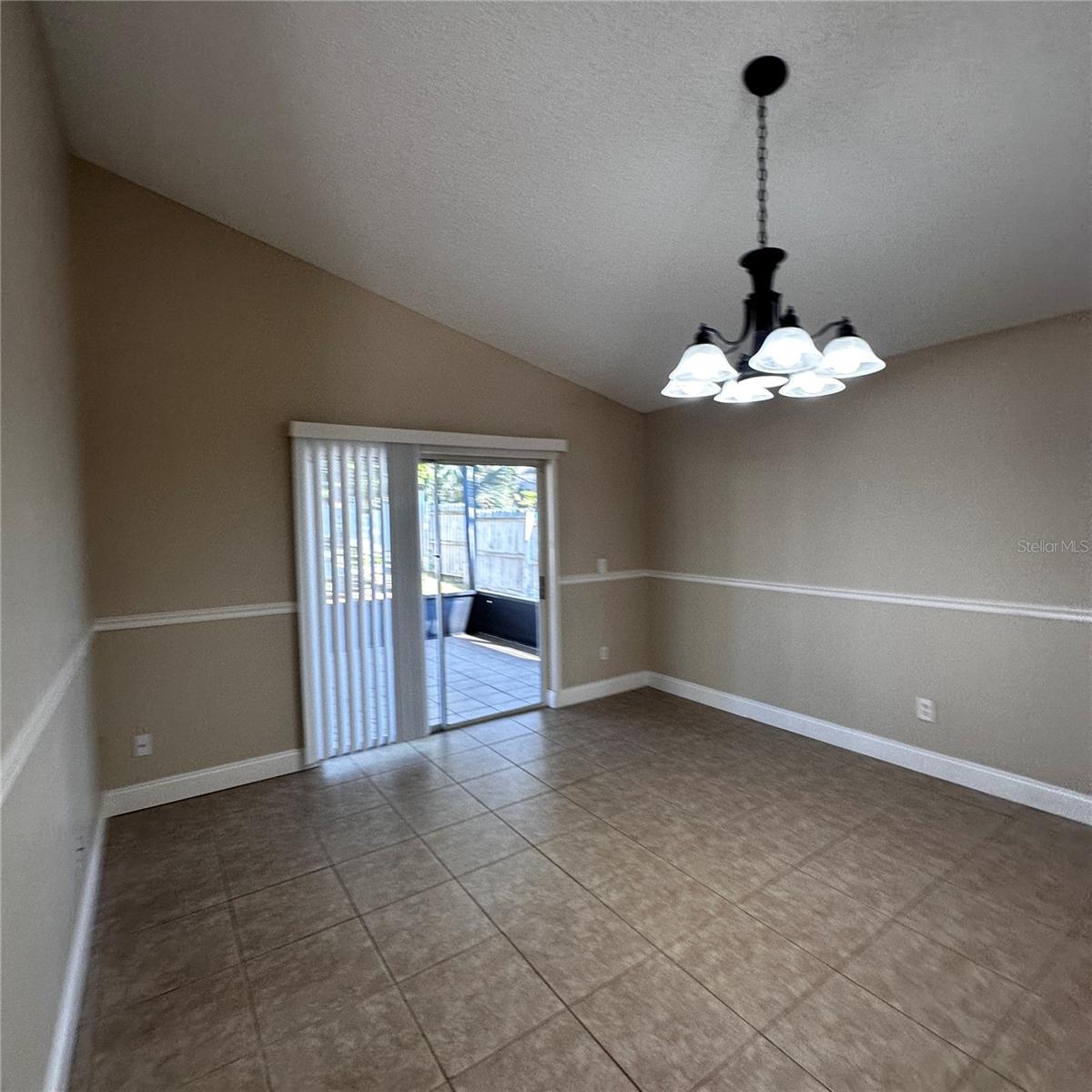 Image 14 of 35 For 2843 Crofton Way