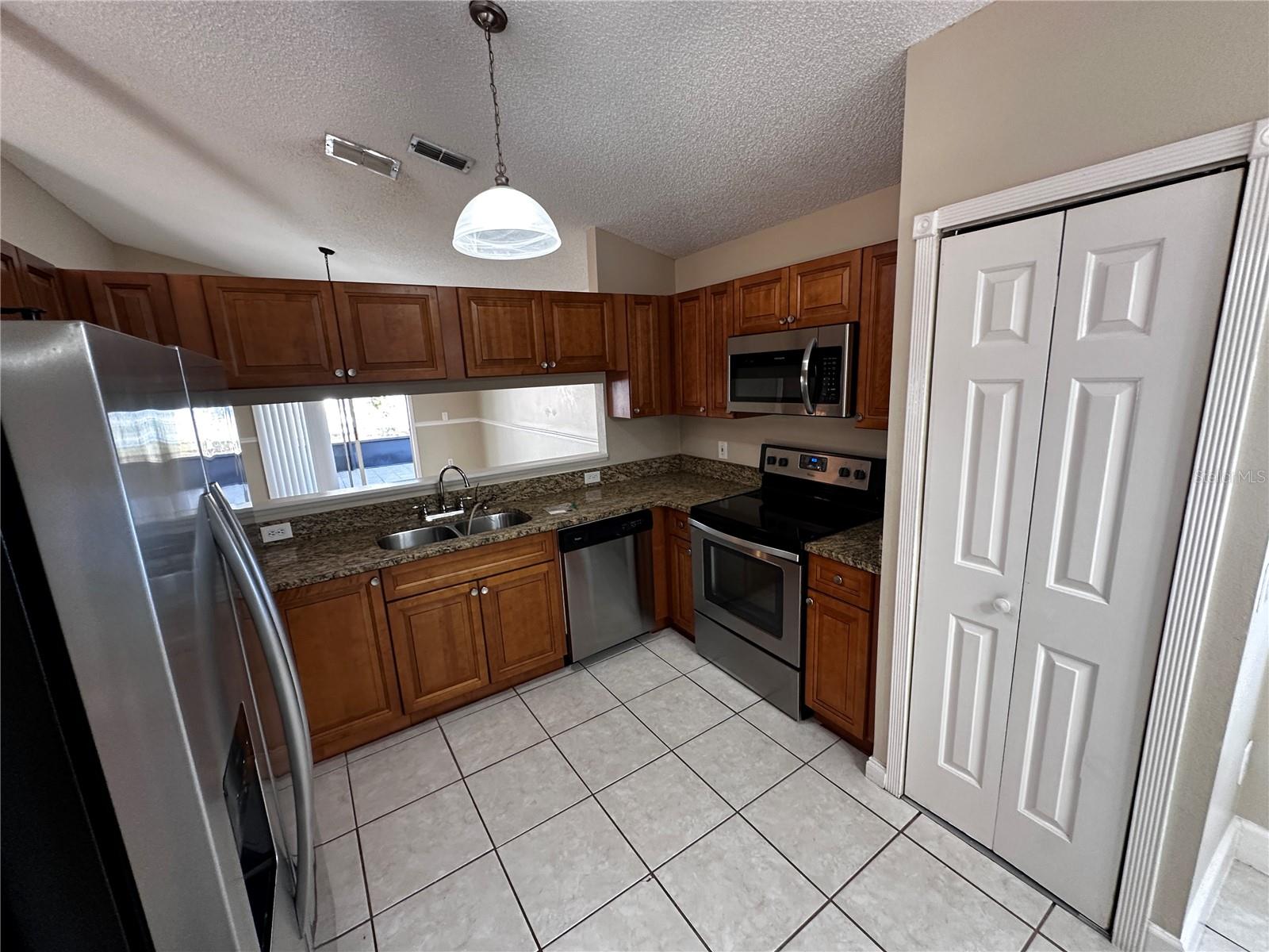 Image 9 of 35 For 2843 Crofton Way