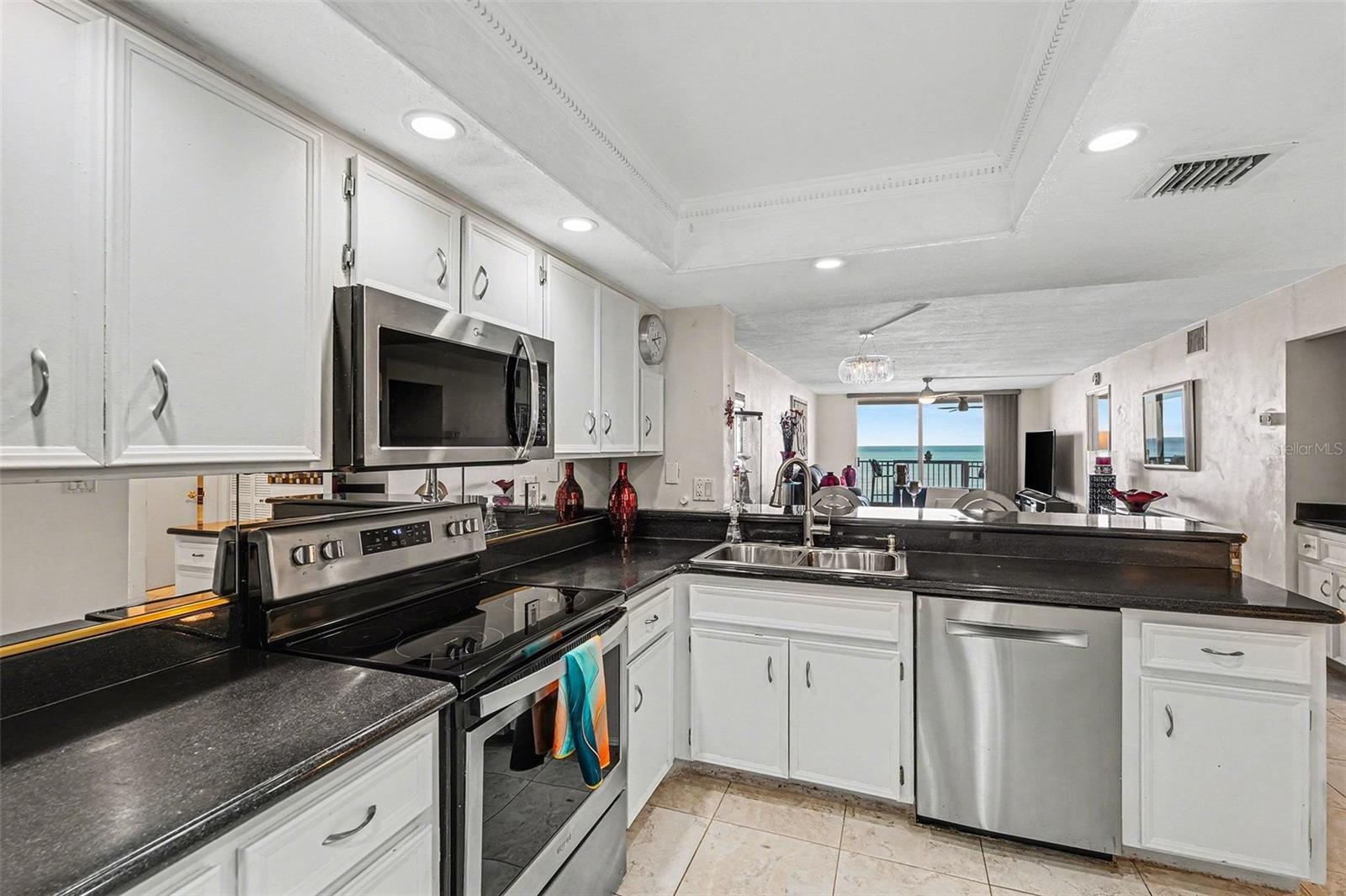 Image 4 of 30 For 830 Atlantic Avenue B903