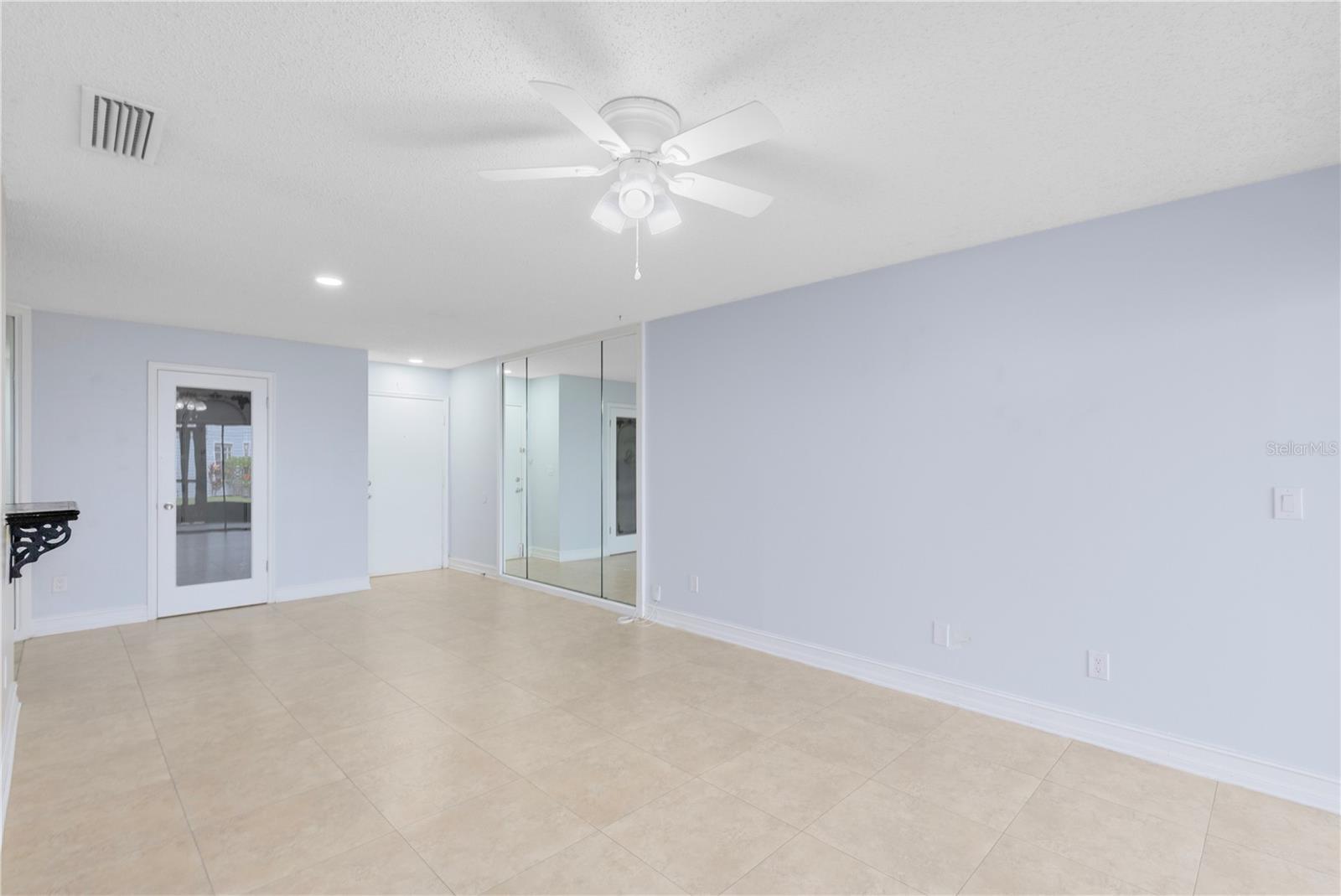 Image 11 of 27 For 3835 Atrium Drive 3