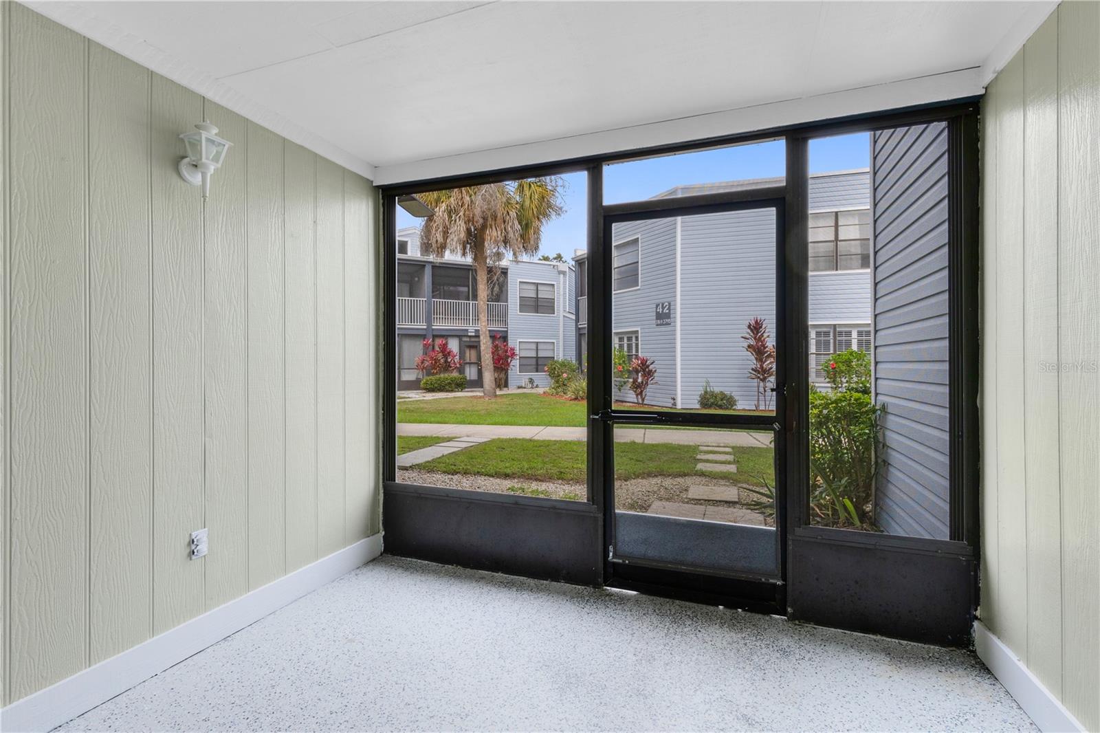 Image 18 of 27 For 3835 Atrium Drive 3