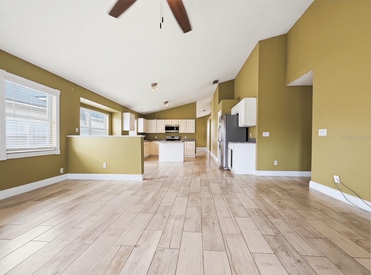 Image 21 of 58 For 12714 Maribou Circle