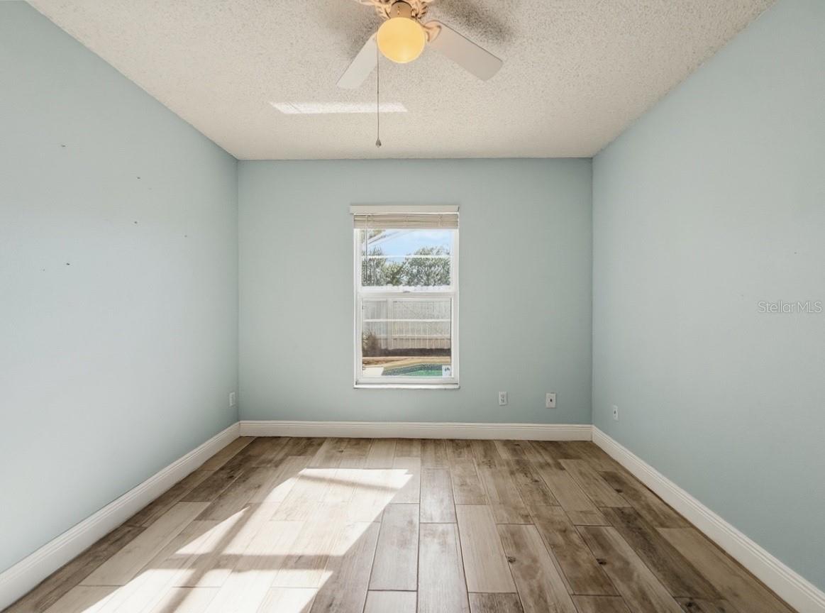 Image 37 of 58 For 12714 Maribou Circle