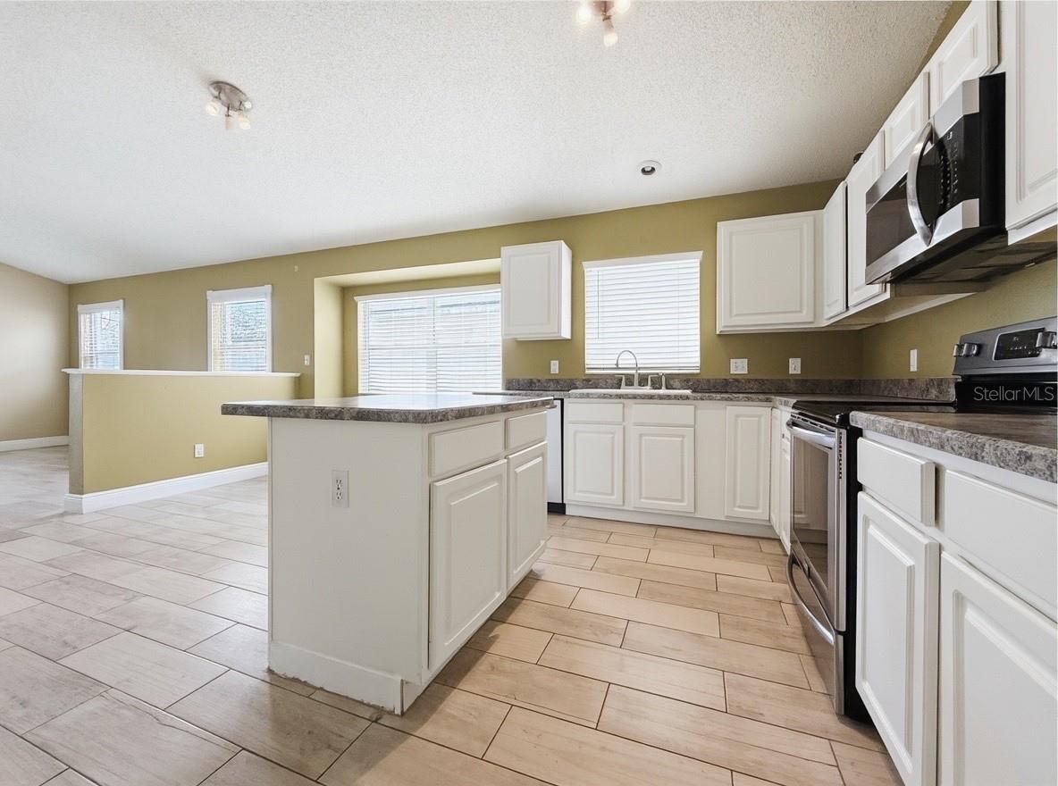 Image 9 of 58 For 12714 Maribou Circle