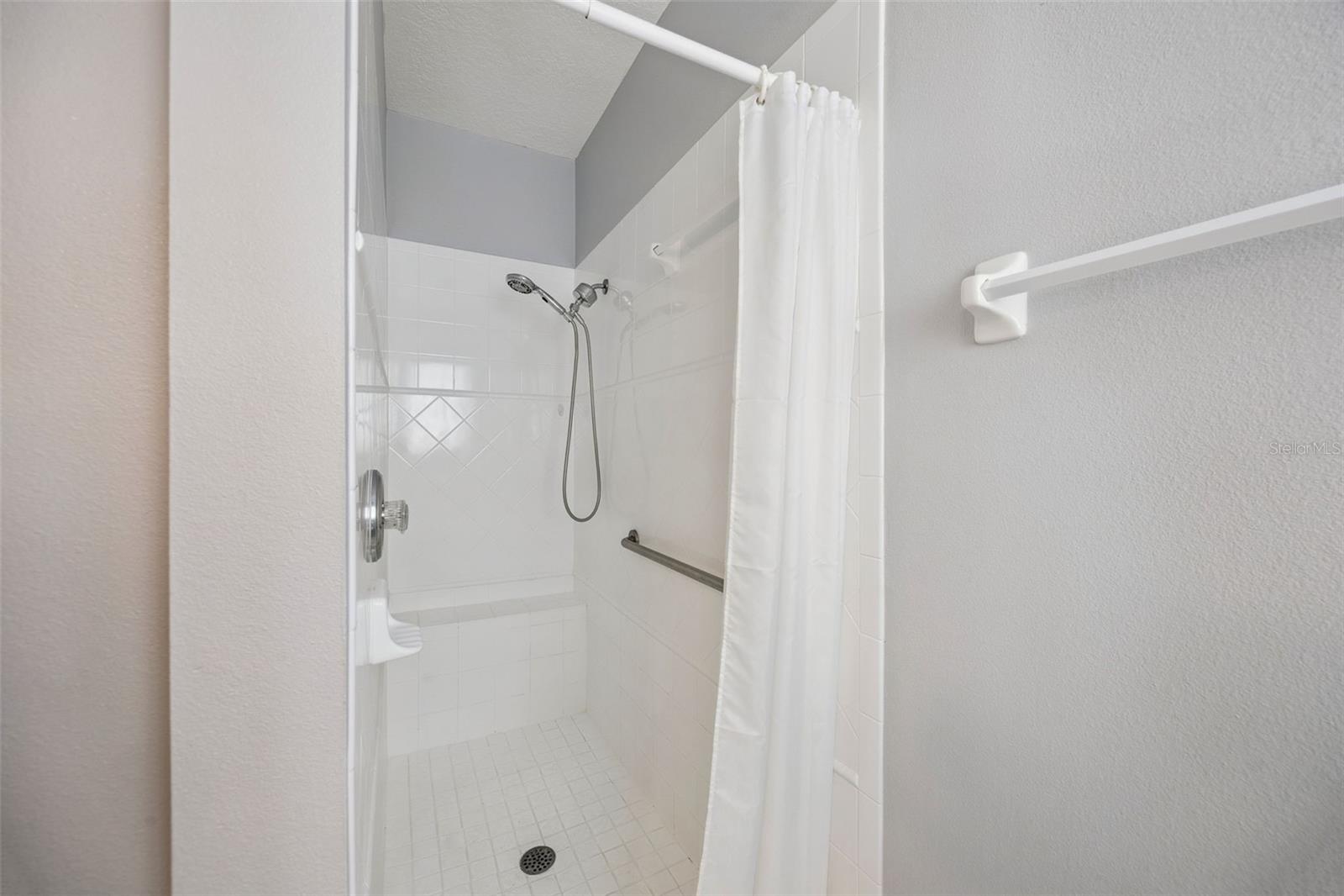 Image 12 of 30 For 4365 Player Circle