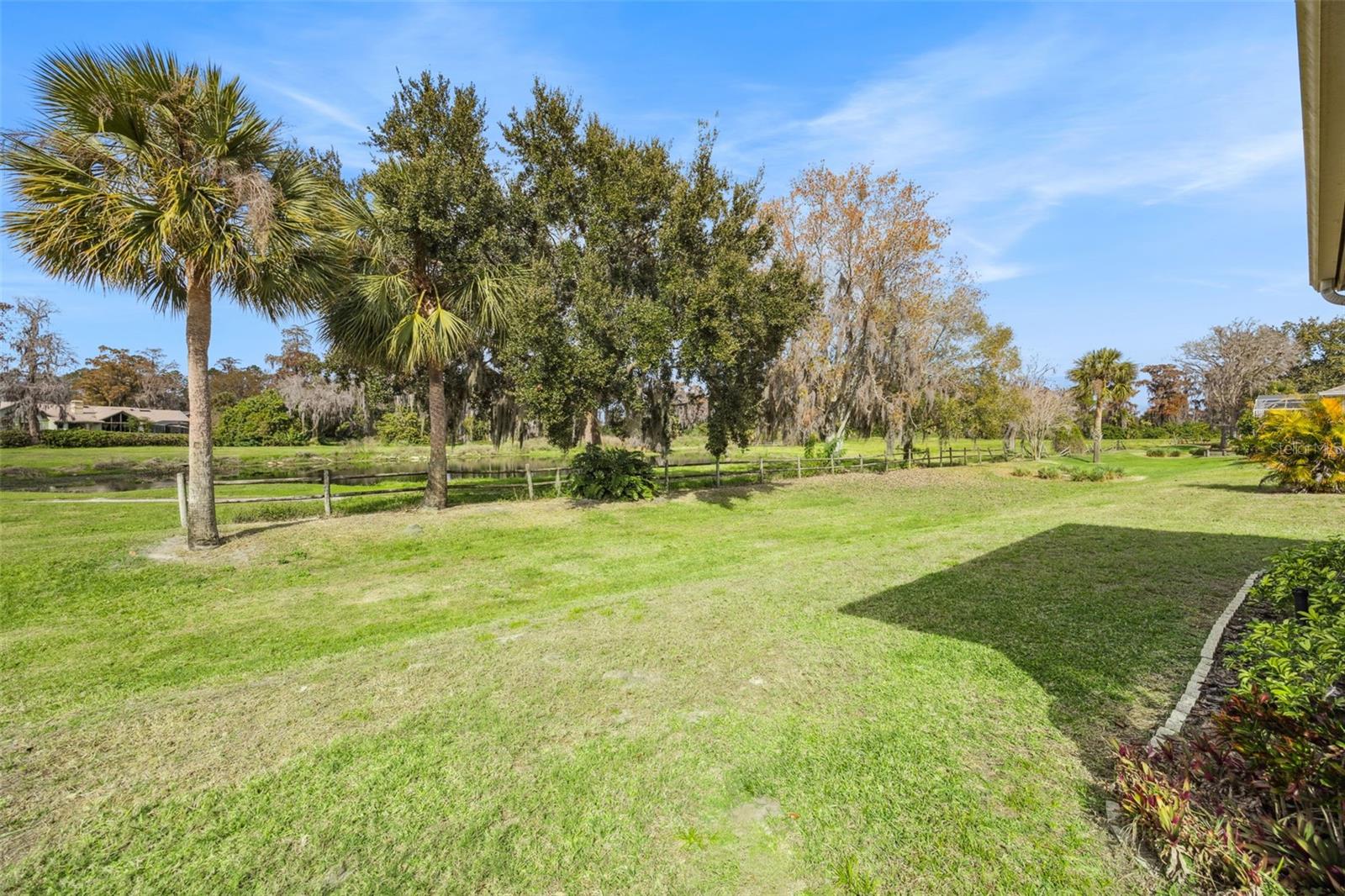 Image 25 of 30 For 4365 Player Circle