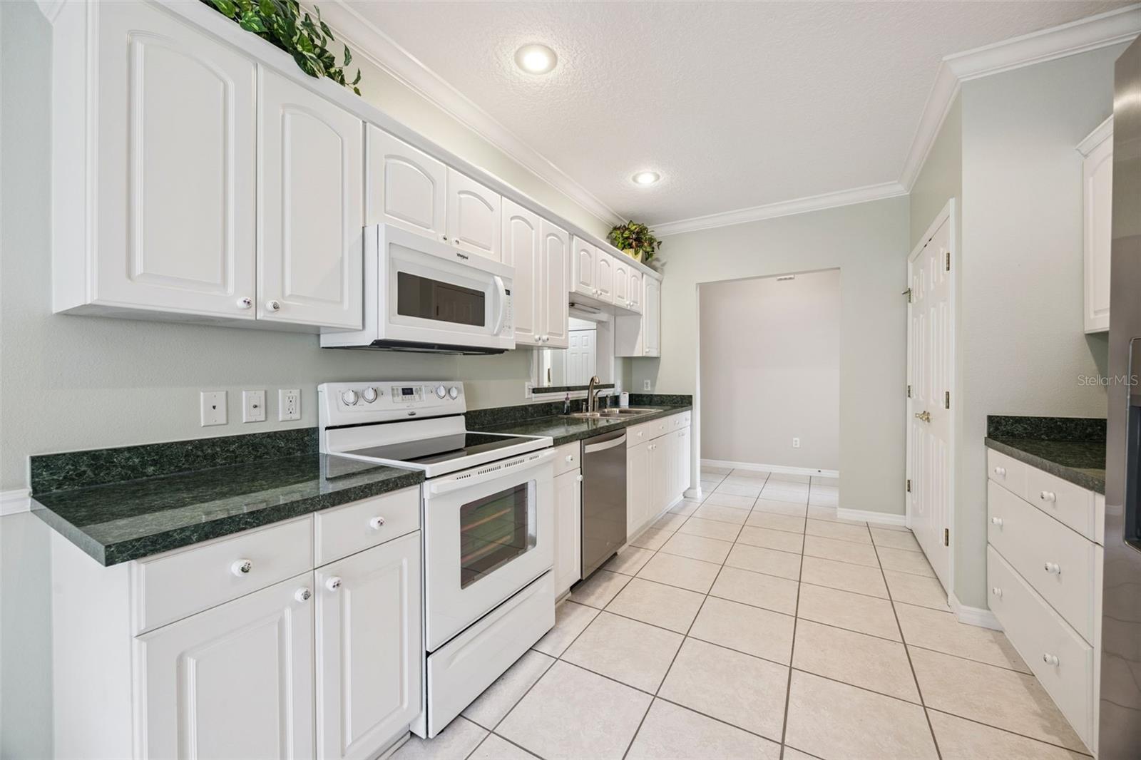 Image 6 of 30 For 4365 Player Circle