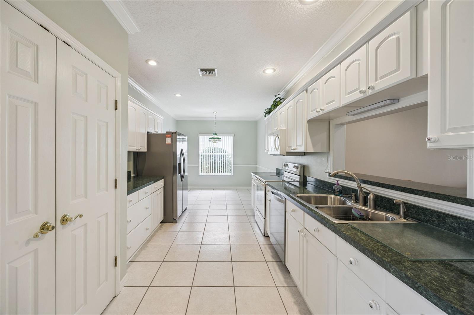 Image 7 of 30 For 4365 Player Circle