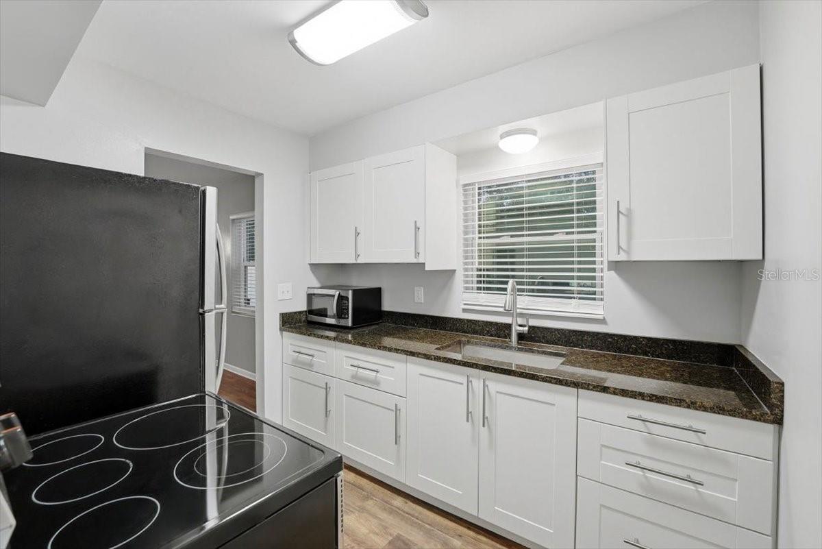 Image 6 of 14 For 1826 Pineview Circle