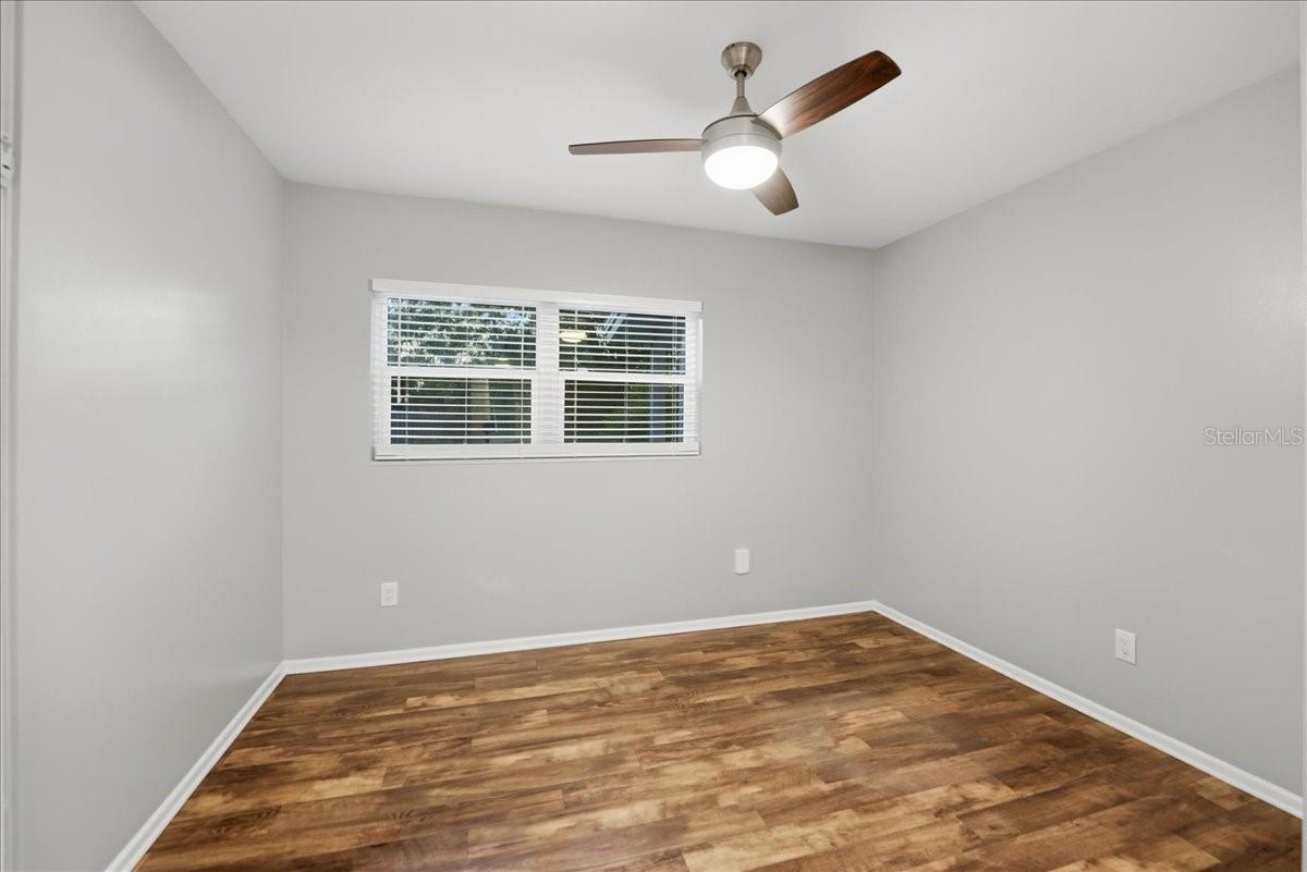 Image 9 of 14 For 1826 Pineview Circle